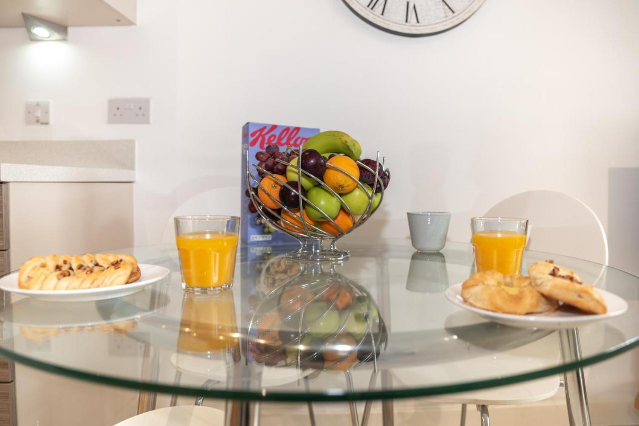 Spacious City Center Apartment By Smart Apartments Short Lets & Serviced Accommodation Apartment Southampton With Free Wifi Bagian luar foto