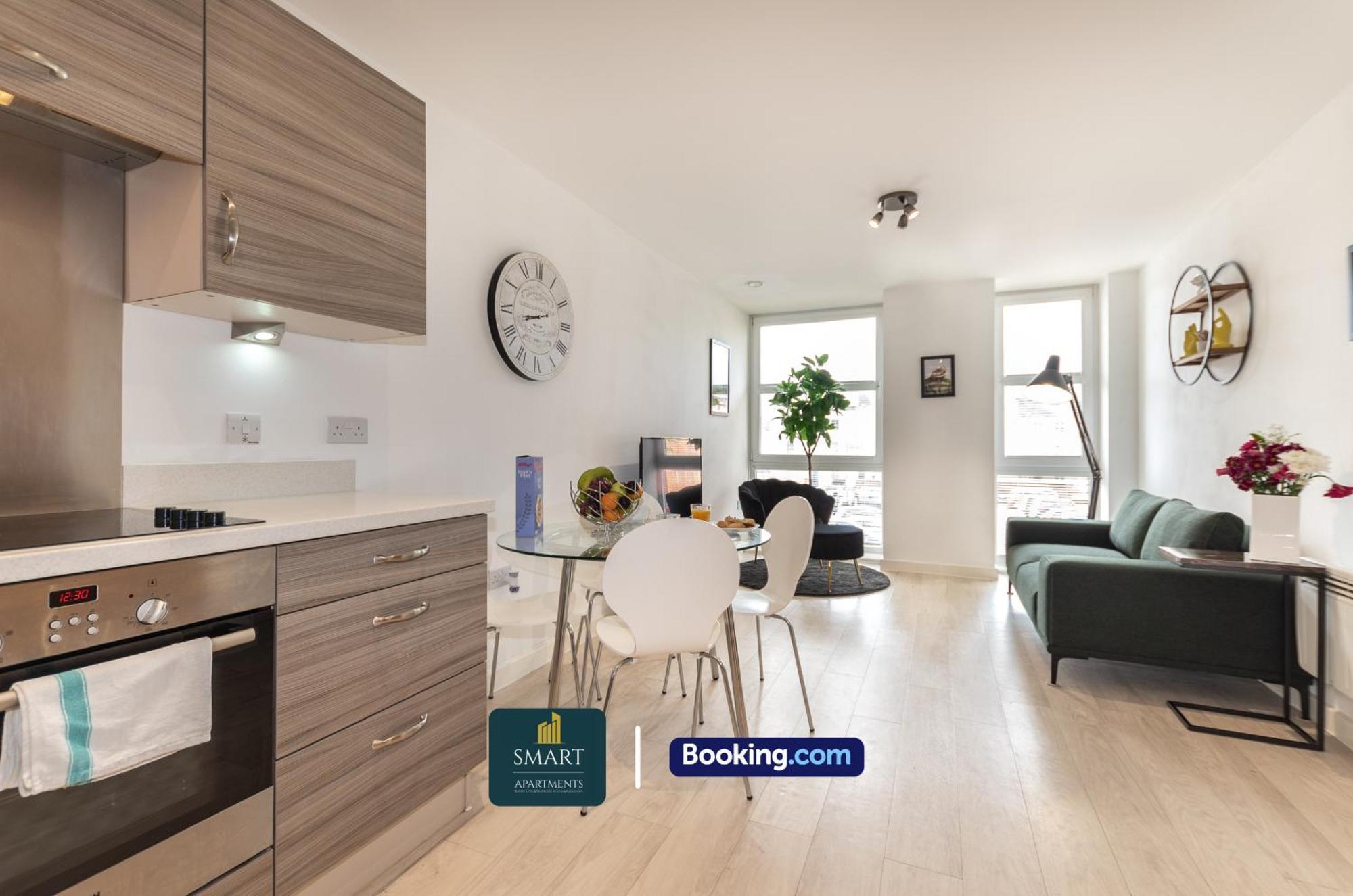Spacious City Center Apartment By Smart Apartments Short Lets & Serviced Accommodation Apartment Southampton With Free Wifi Bagian luar foto
