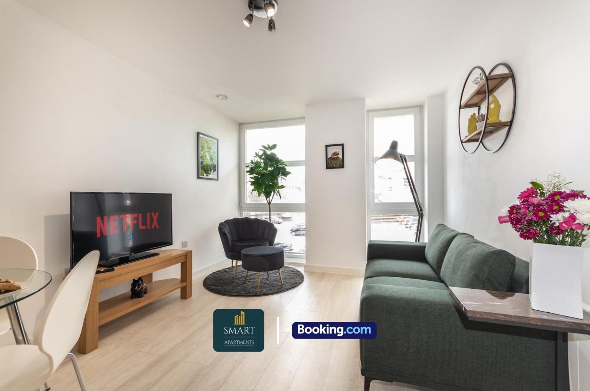 Spacious City Center Apartment By Smart Apartments Short Lets & Serviced Accommodation Apartment Southampton With Free Wifi Bagian luar foto