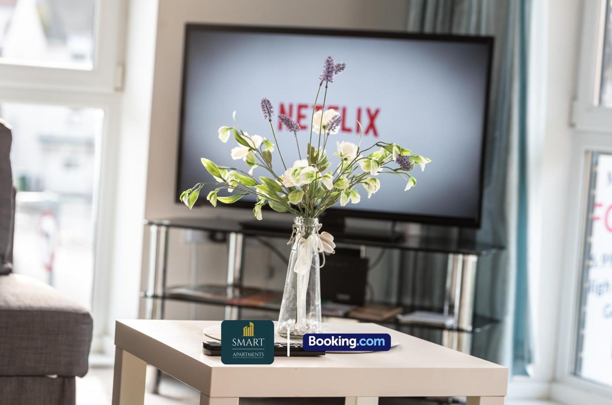 Spacious City Center Apartment By Smart Apartments Short Lets & Serviced Accommodation Apartment Southampton With Free Wifi Bagian luar foto